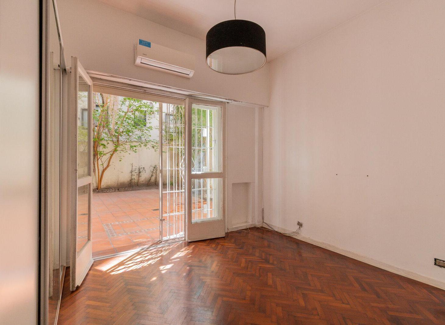 Foto de VENTA DEPARTAMENTO 3 AMBIENTES + PATIO. PALERMO CHICO, imagen 5