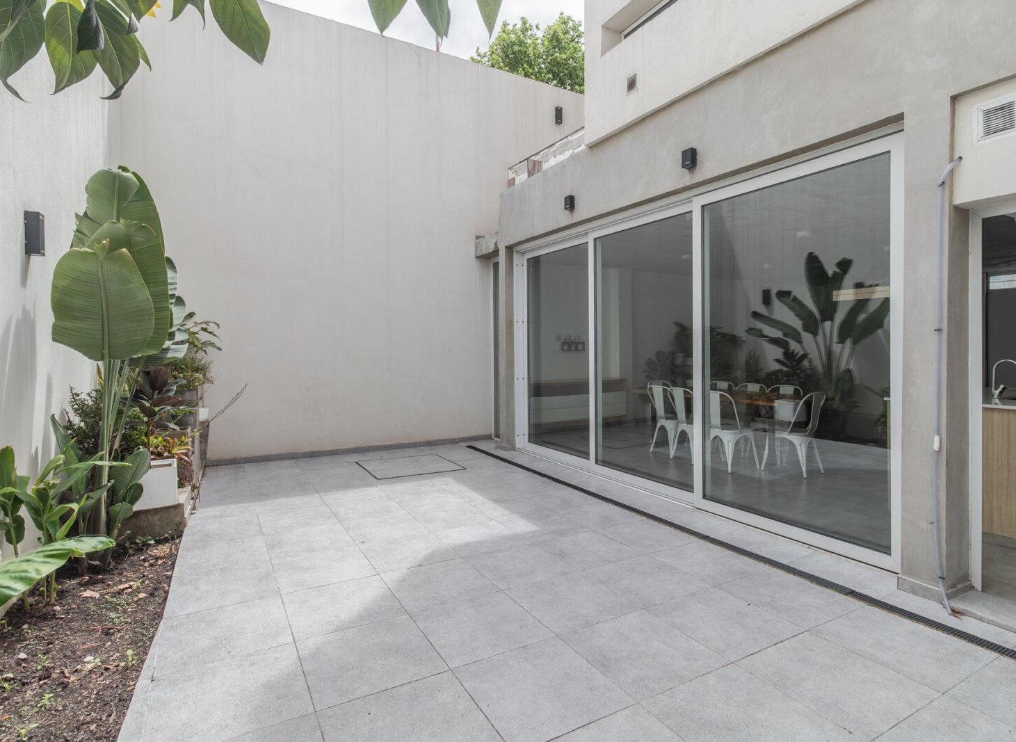 Foto de Venta. Casa 4 AMB. Parrilla. Patio. Terraza. Villa del Parque., imagen 3