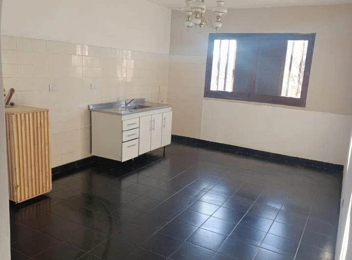 Hermoso Dpto. Con 2 Dormitorio. Living - Cocina-comedor. V. Lynch SM 1