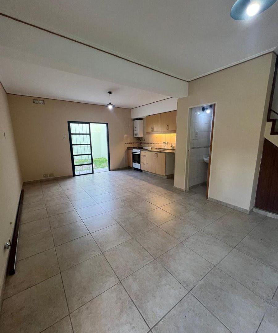 Foto de Duplex en alquiler de dos dormitorios en la ciudad de santa fe, imagen 2