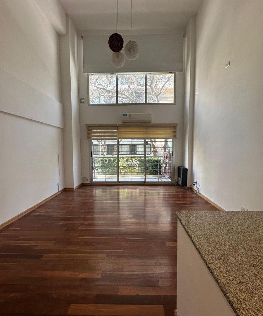 Foto de Excelente Dúplex al frente con balcón en Palermo. Impecable estado., imagen 2