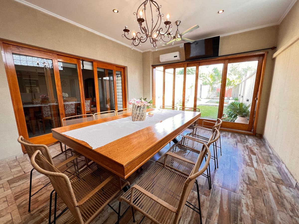 ¡Tu Nuevo Hogar Te Espera en Reconquista! Hermosa Casa en Venta 5