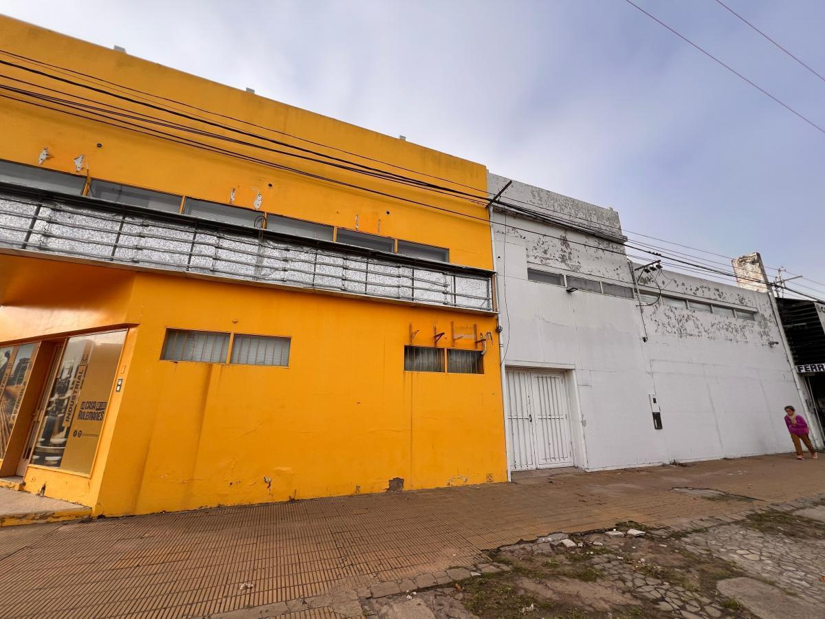 Venta Gran Salón Sobre Boulevard de La Ciudad de Reconquista. 3