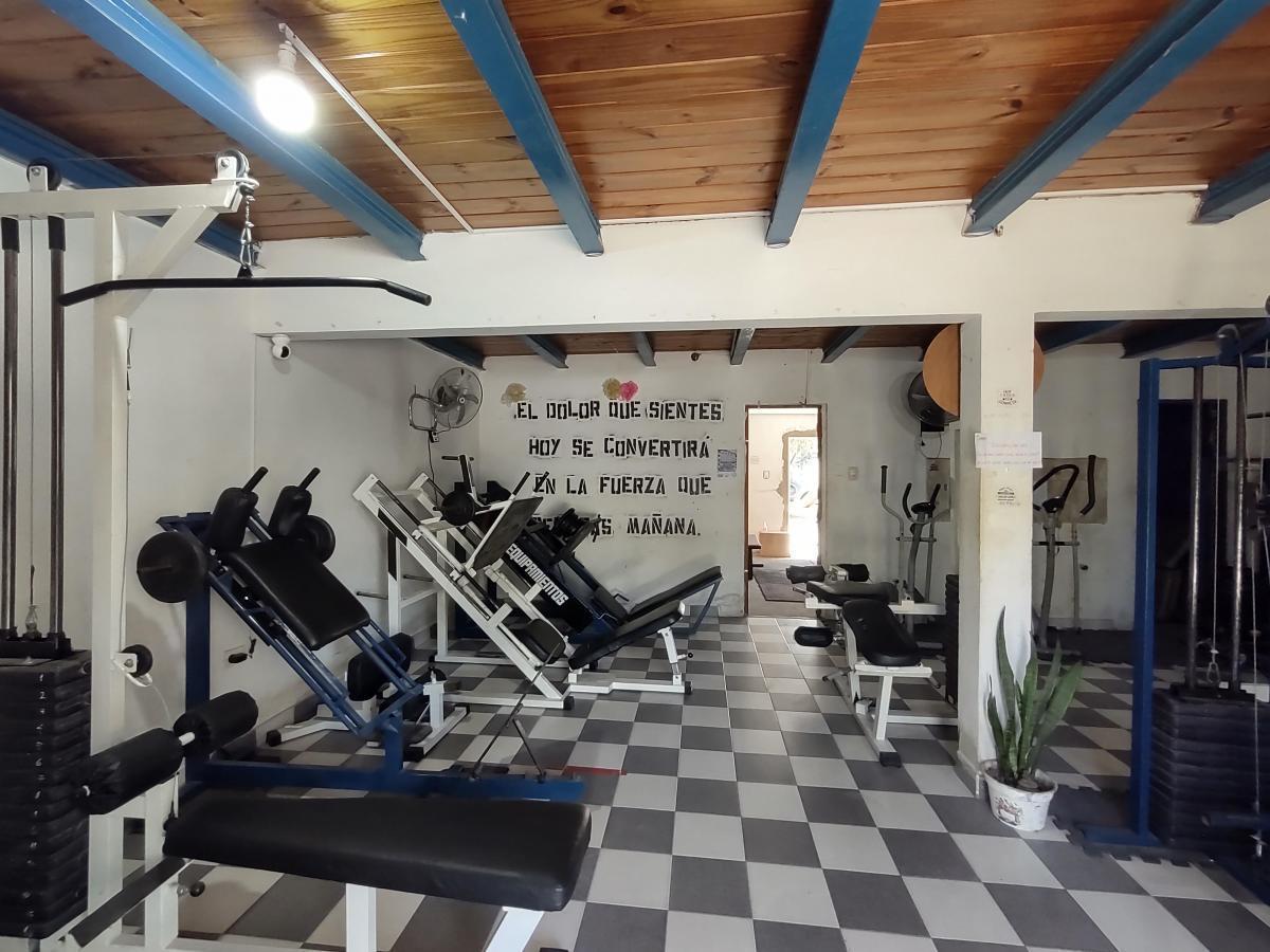 Oportunidad Casa en Lanceros del Sauce Reconquista 2