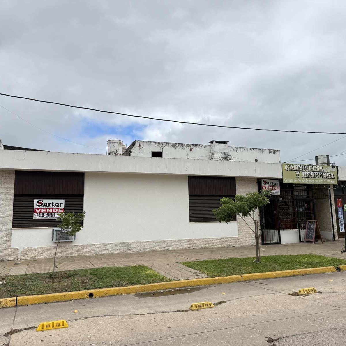 Casa Centrica Reconquista. Ideal Casa o Salón a Refaccionar 2
