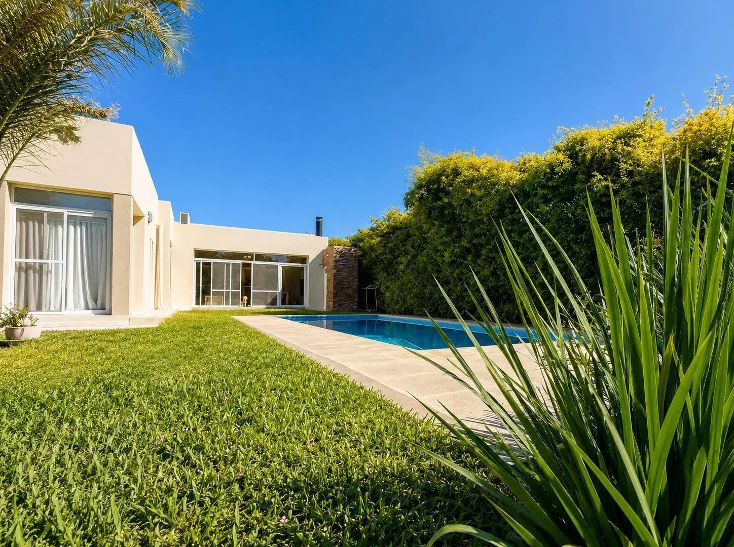 Casa en CLub de campo La RURAL Reconquista 3