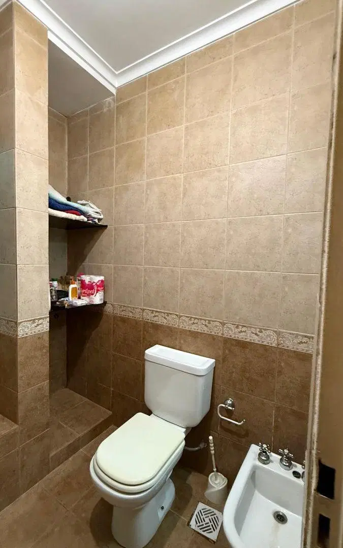VENTA- CASA DE 3 DORMITORIOS PATIO VERDE Y COCHERA - SANTO TOMÉ 8