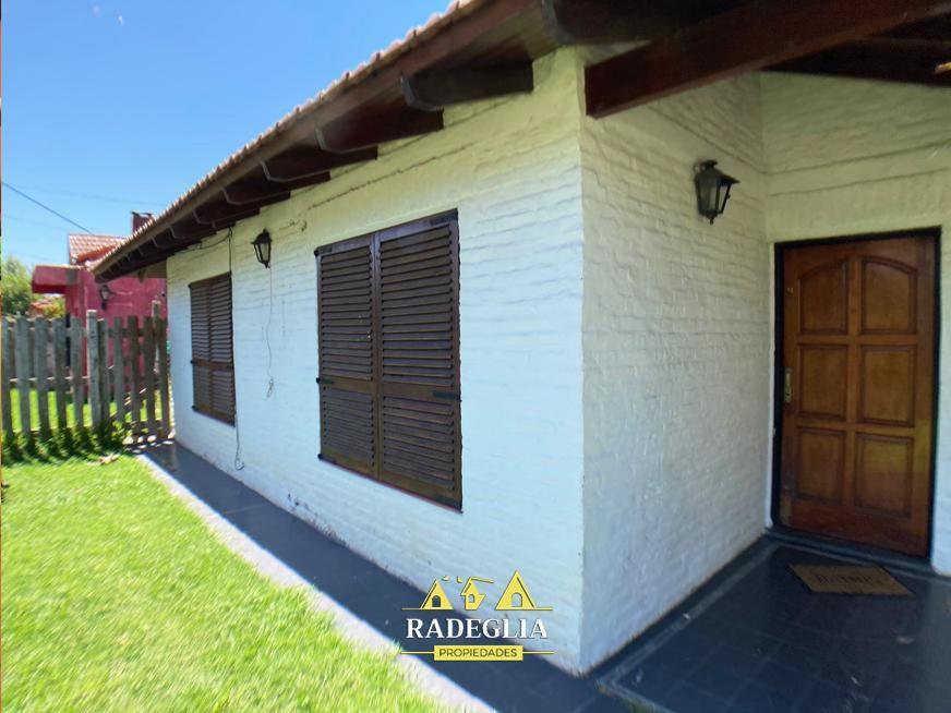 Venta de Casa 4 Ambientes en Burzaco, Almirante Brown