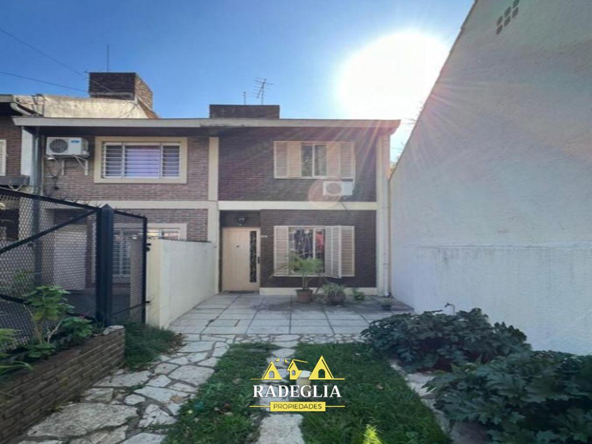Venta de Casa 3 Ambientes en Burzaco, Almirante Brown