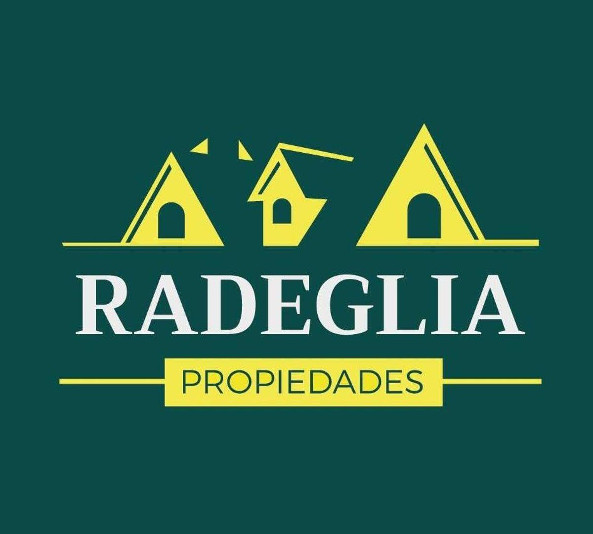 Foto de Venta de Dos Local y Tres Departamentos en Adrogué, Almirante Brown, imagen 4