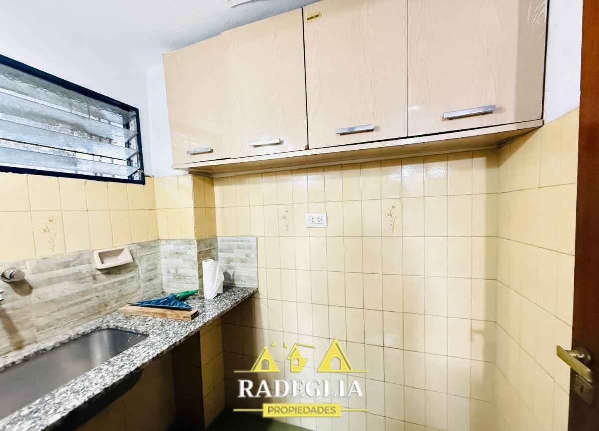 Foto de Alquiler de Casa 5 Ambientes en Burzaco, Almirante Brown, imagen 5