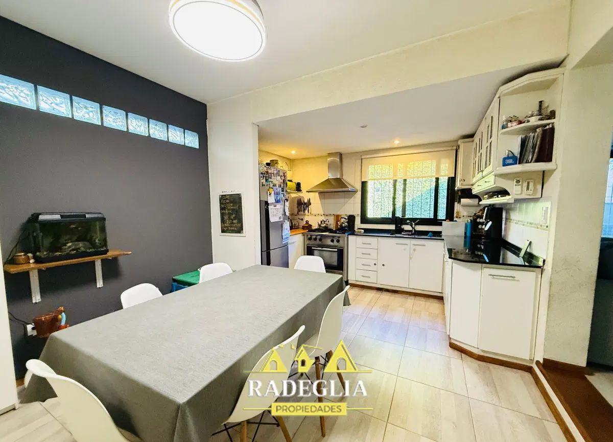 Venta de Casa 3 Amb en Burzaco, Alte. Brown 4