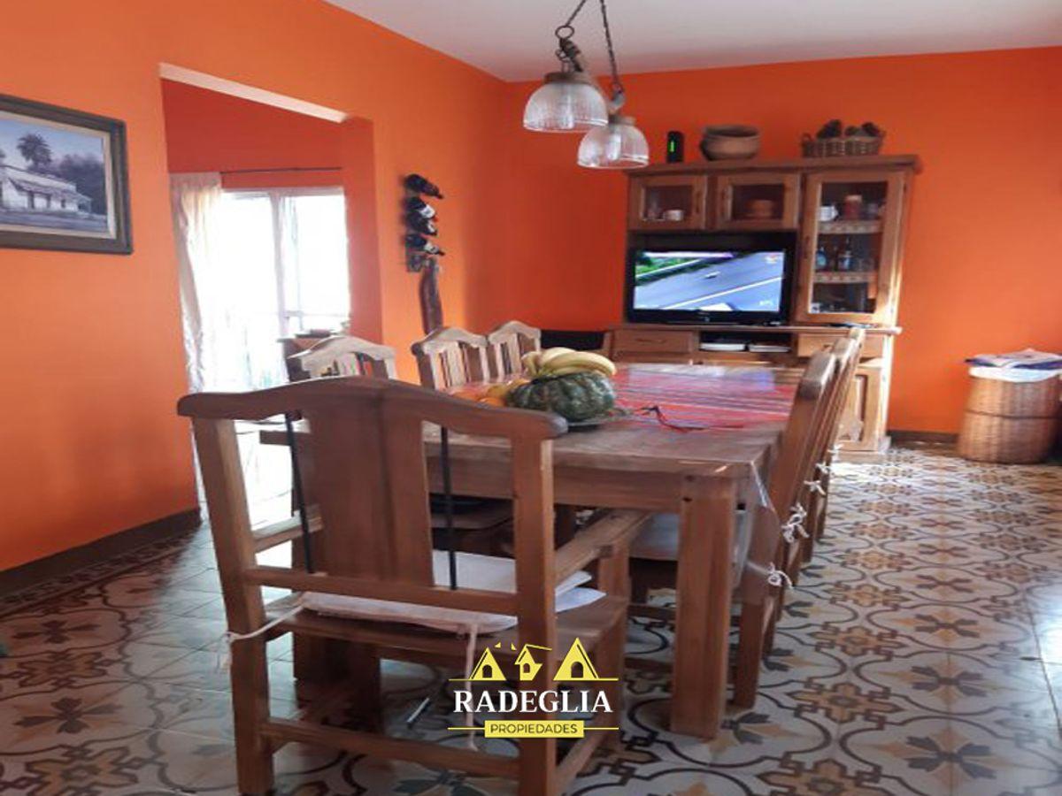 Foto de Casa en una planta con 3 dormitorios en venta en Adrogué, imagen 3