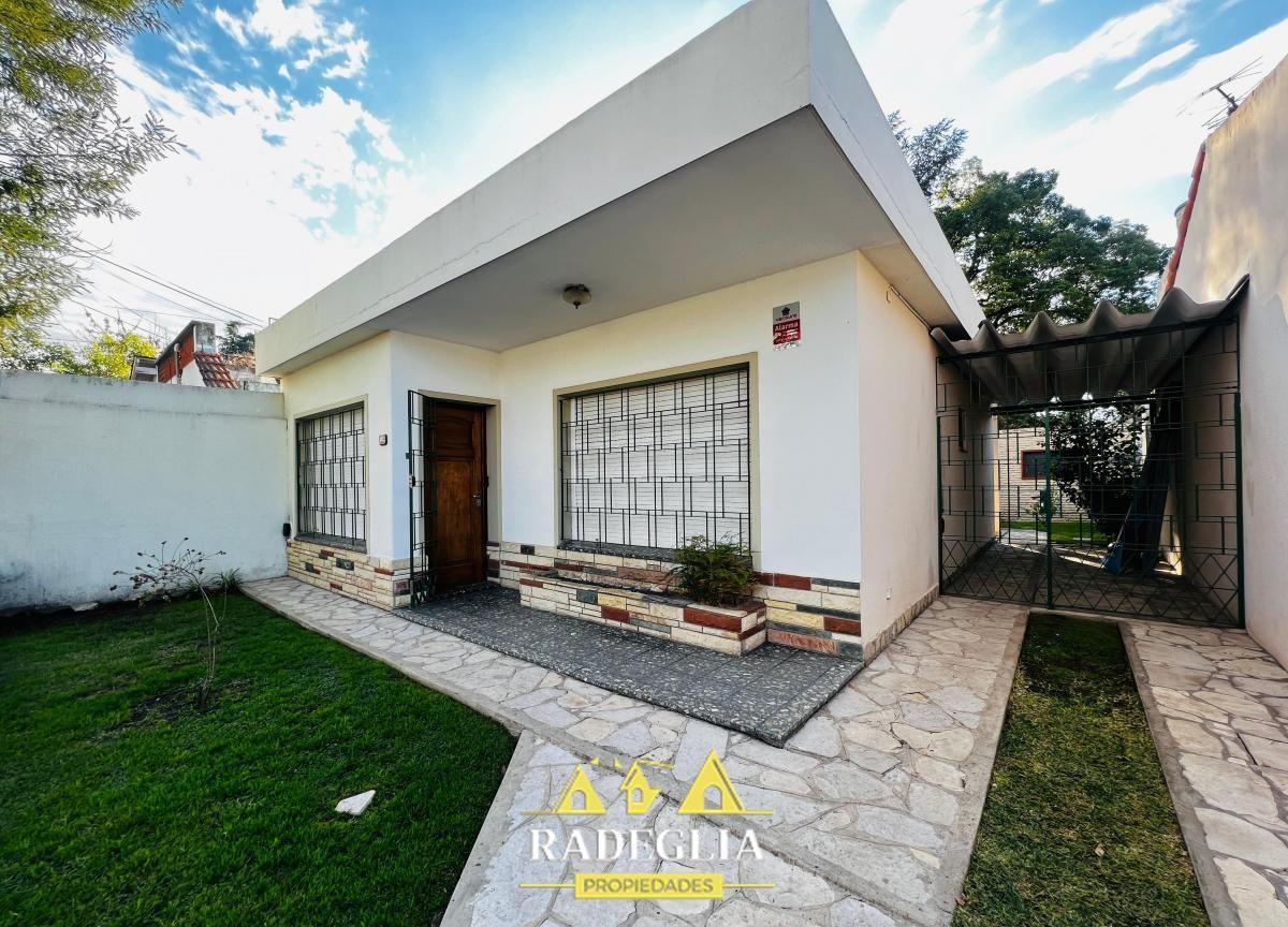 Foto de Casa 3 ambientes en venta en Burzaco, imagen 1