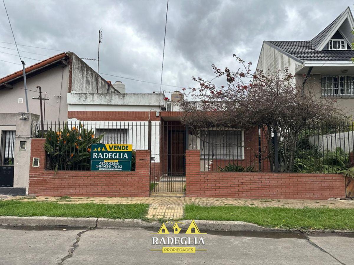 Foto de Casa en Venta de 3 Ambientes en Adrogué, imagen 1