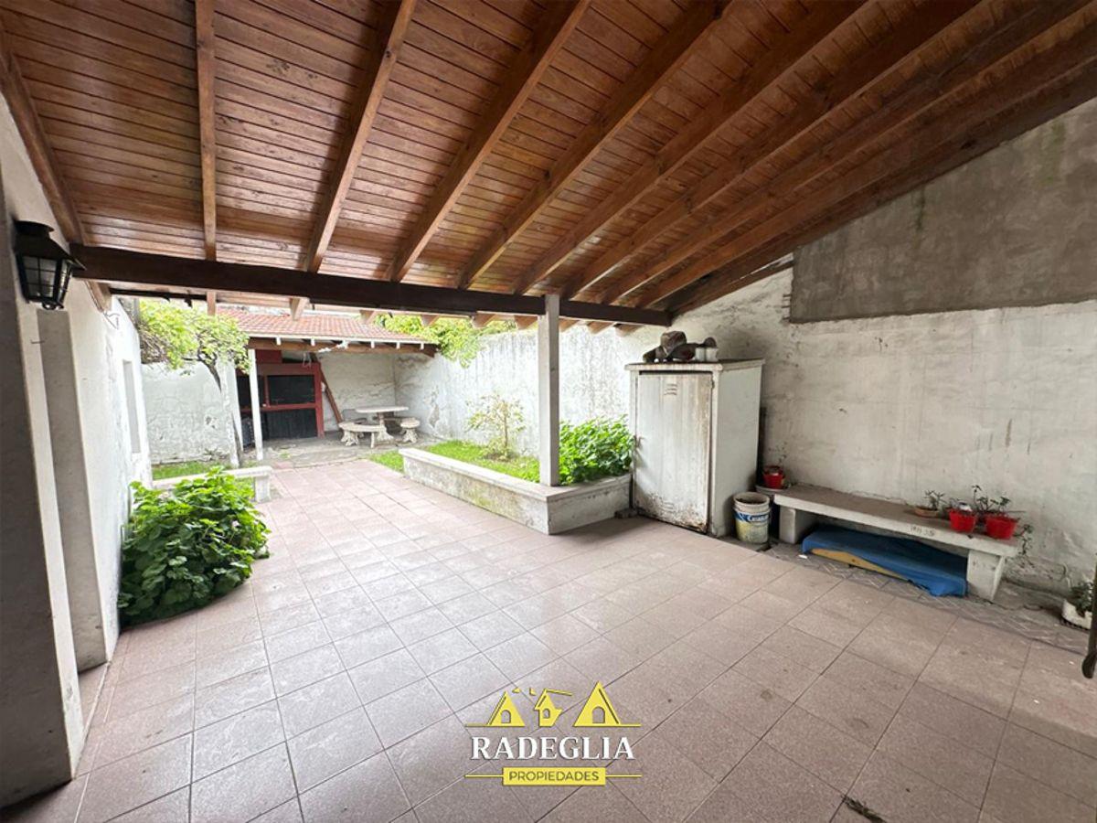 Foto de Casa en Venta de 3 Ambientes en Adrogué, imagen 5