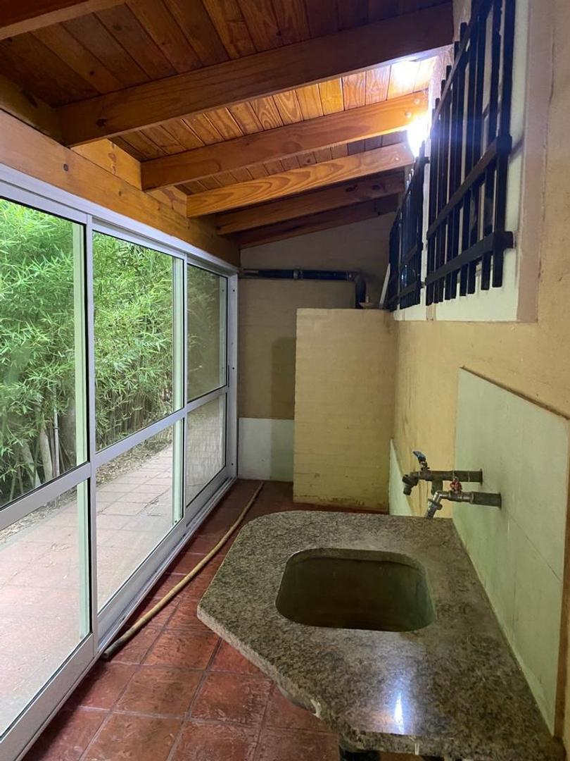 Valor Rebajado - Casa en Barrio Cerrado 3