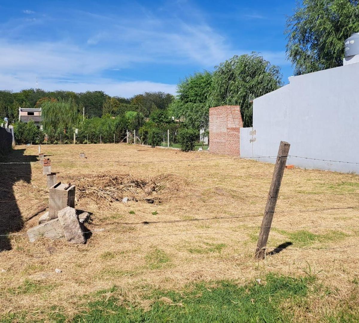 Lote con Mejoras Cerca de Ruta 205 - Barrio Abierto 5