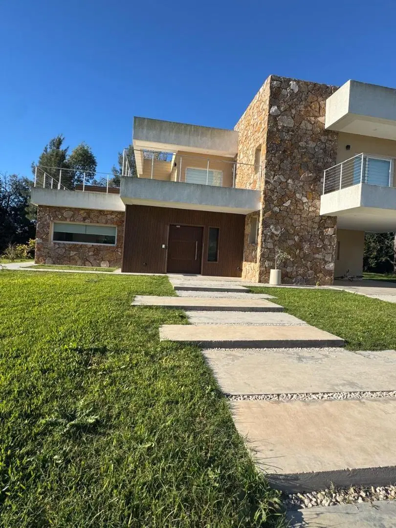 CASA EN ALQUILER 2