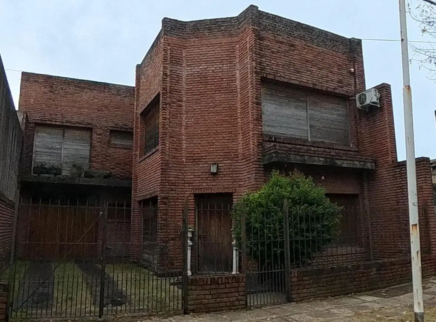 CASA A LA VENTA -CAÑUELAS 8