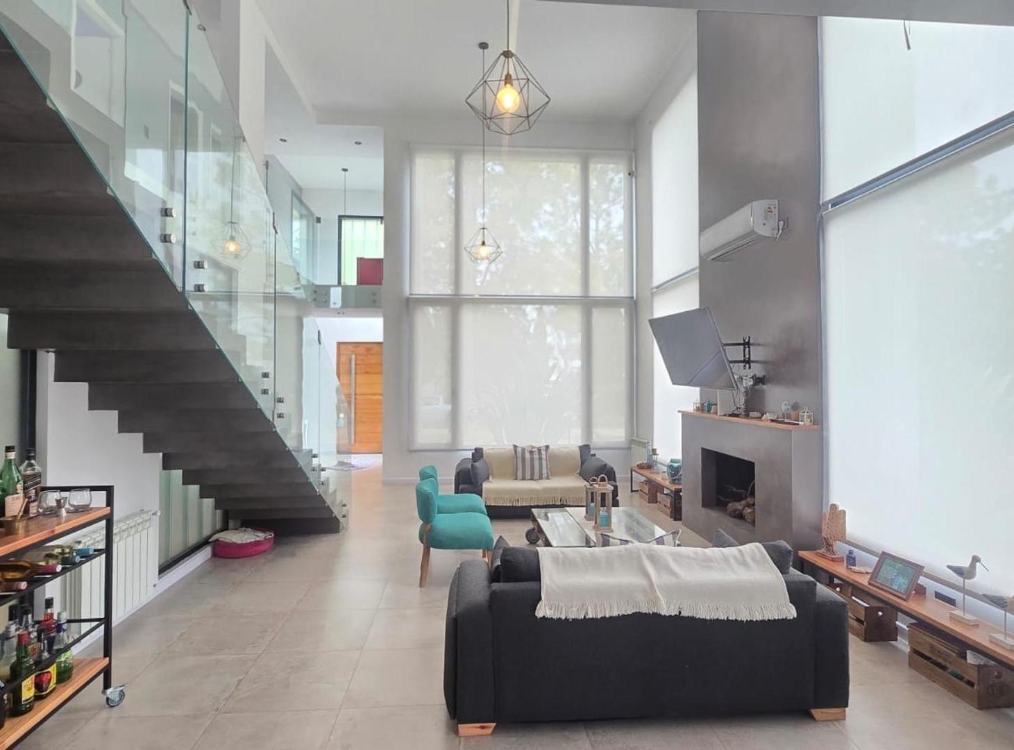 Foto de CASA EN VENTA - LA TAQUARA -CAÑUELAS, imagen 2