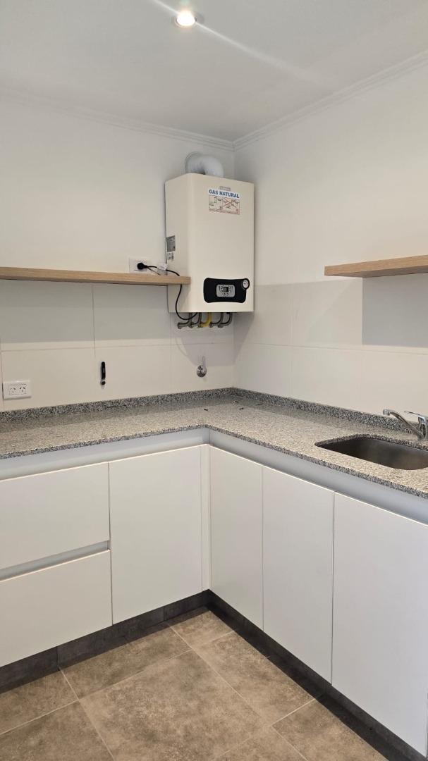 Foto de CASA CÉNTRICA EN VENTA - CAÑUELAS, imagen 5