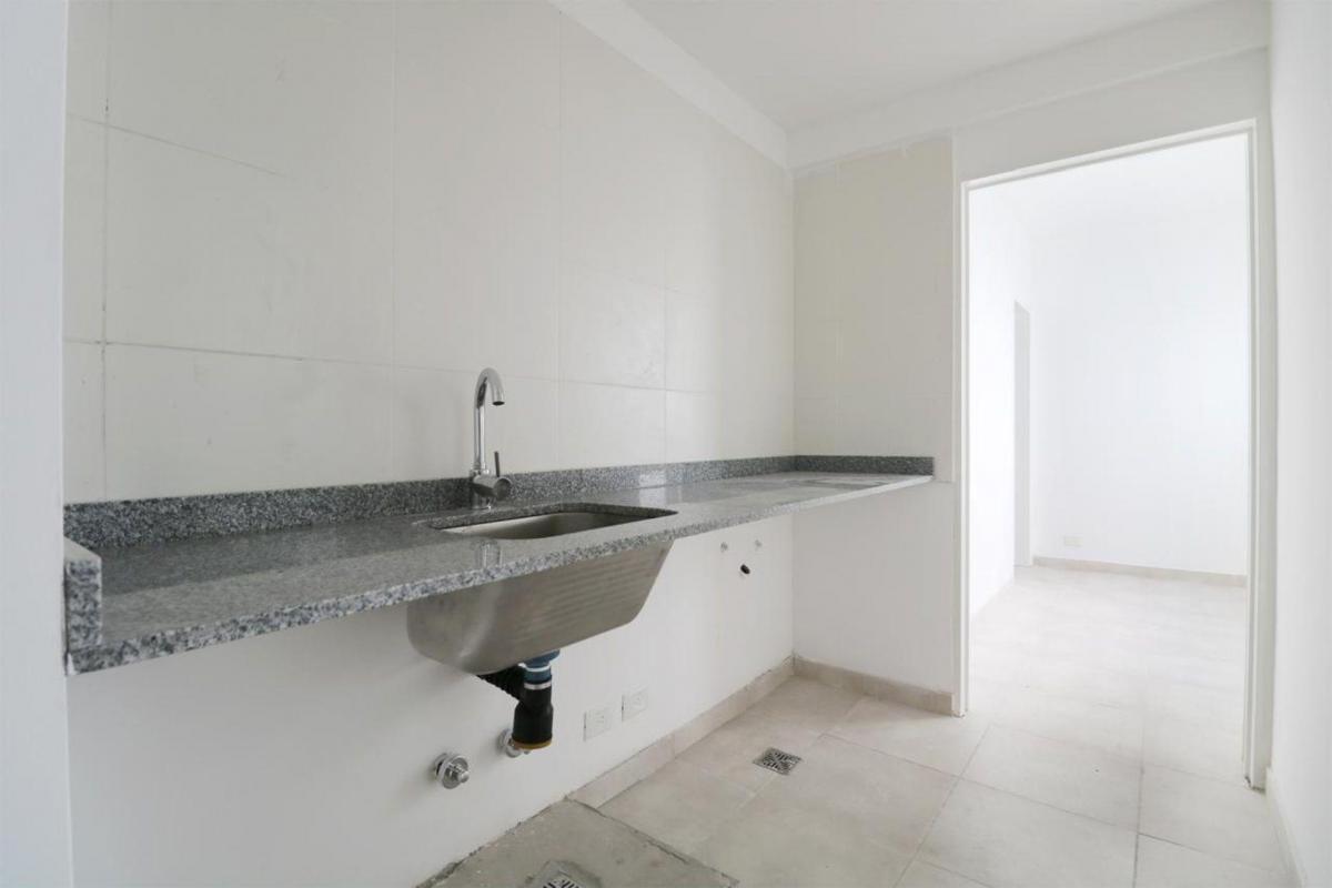 Venta 4 Amb con Dep Cochera Bau Flores a Estrenar 4