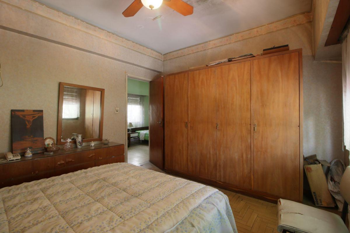 Casa en Venta en Exelente Ubicacion Lanus o 5