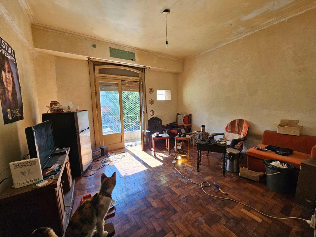 PH Primer Piso con Garage a Refaccionar 5