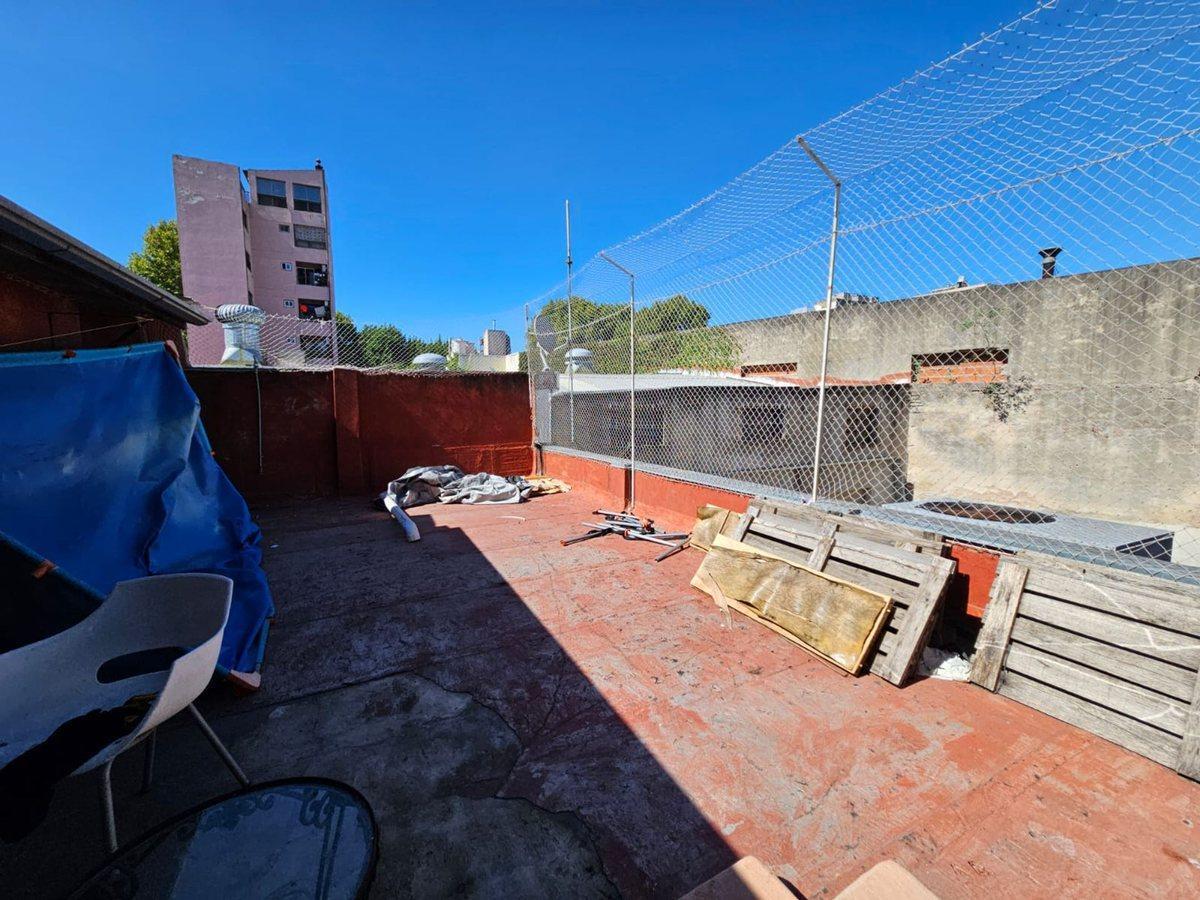 PH Primer Piso con Garage a Refaccionar 4