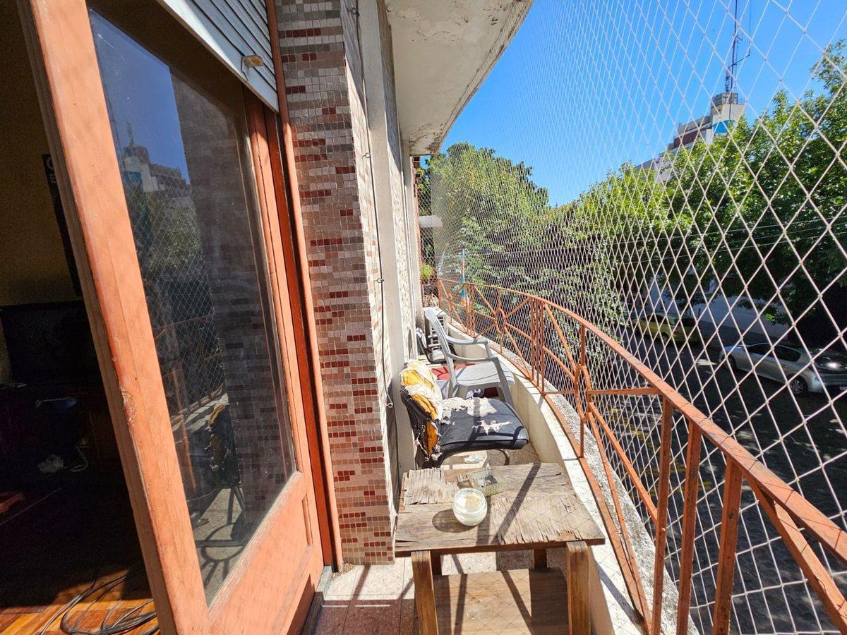 PH Primer Piso con Garage a Refaccionar 1