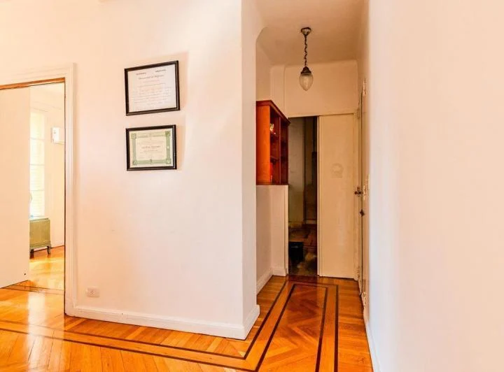 Venta excelente piso luminoso 2