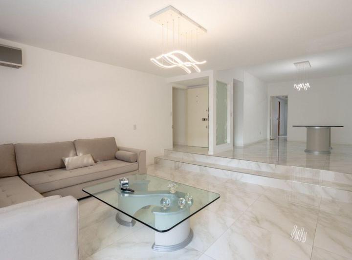 Depto 3 Dormitorios con Terraza y Parrilla Propia 2