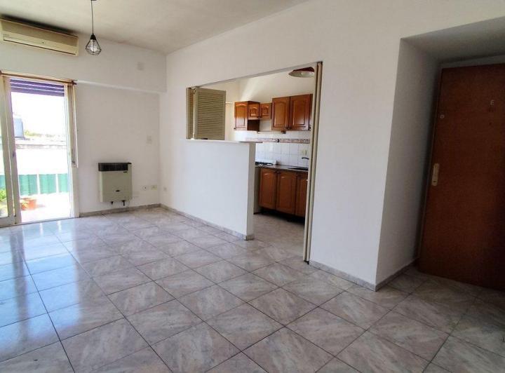 DEPARTAMENTO VENTA MATADEROS 2 AMB con RENTA 5