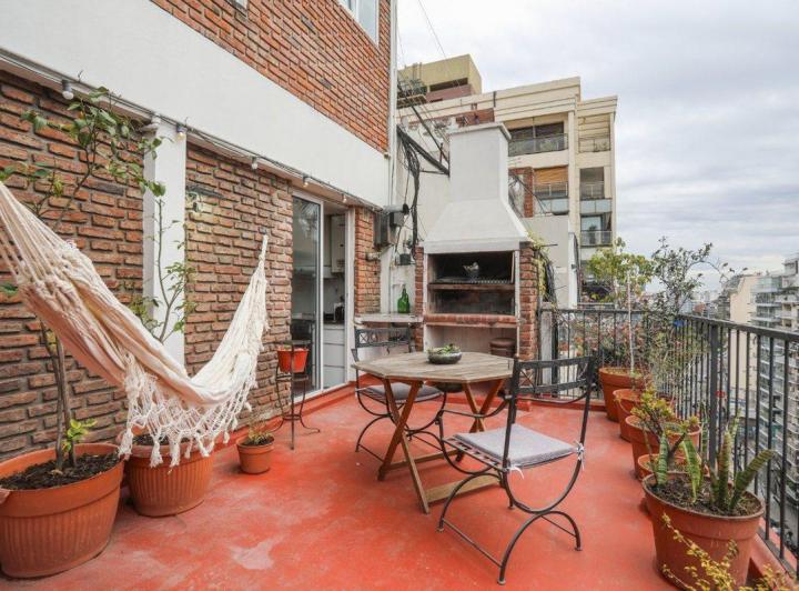 DEPARTAMENTO CON TERRAZA Y BALCÓN, VISTA ABIERTA!! 2