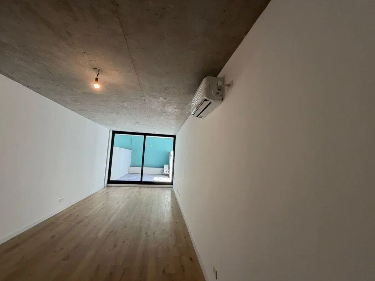 VENTA MONOAMBIENTE A ESTRENAR EN COGHLAN 3