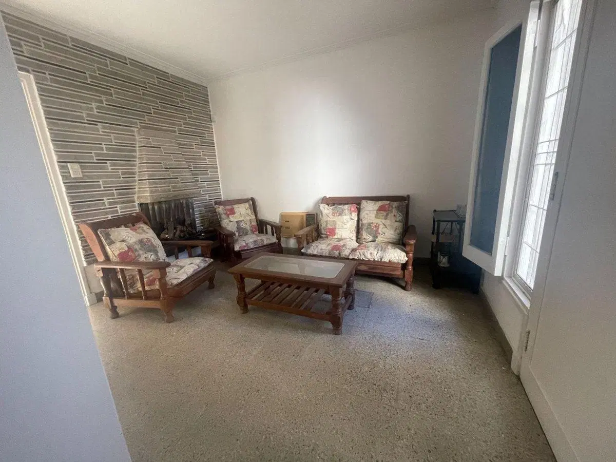 VENTA CASA CON PILETA APTO CREDITO LOMAS DE ZAMORA 2