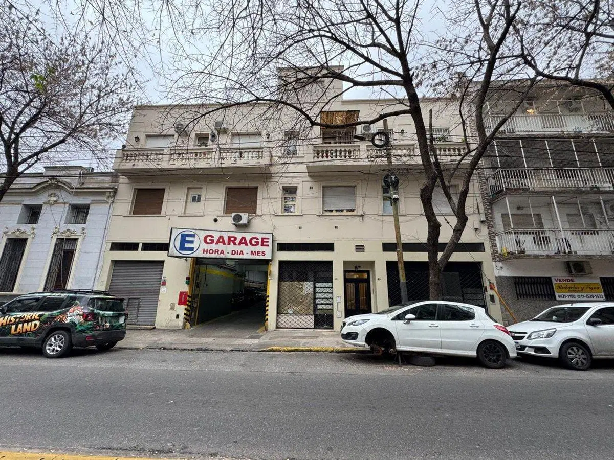 BOEDO | LOCAL / DEPÓSITO 1.090 m² ENTRADA CAMIÓN 3