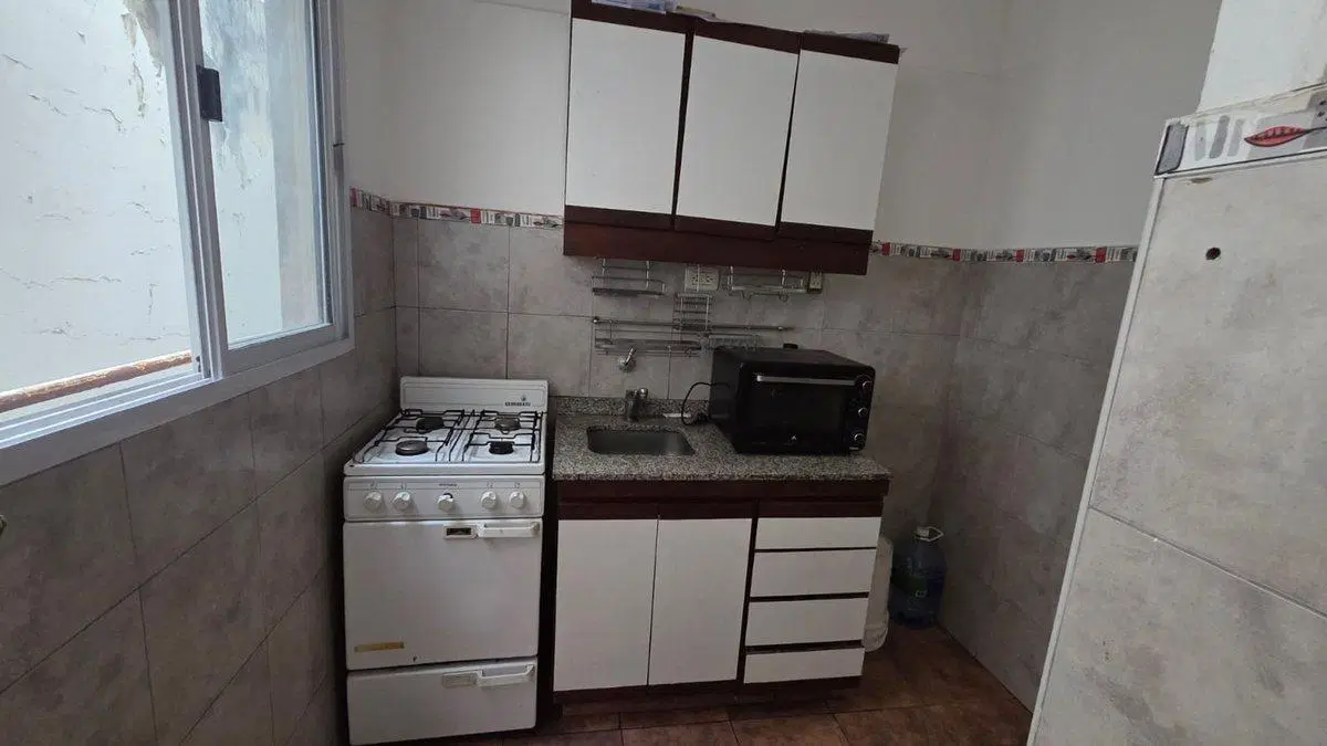 VENTA DEPARTAMENTO 2 AMBIENTES FLORES 2
