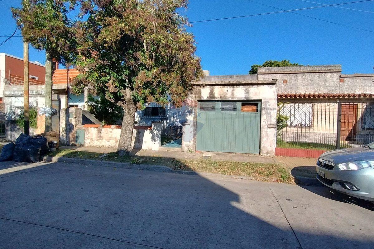 VENTA CASA 3 AMB C/ JARDIN Y GARAGE  EZPELETA ESTE