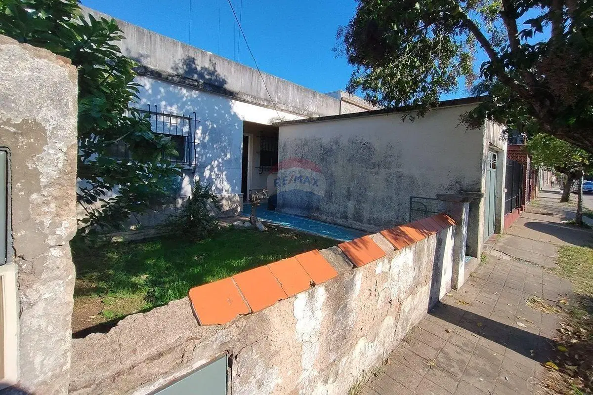 VENTA CASA 3 AMB C/ JARDIN Y GARAGE  EZPELETA ESTE 5