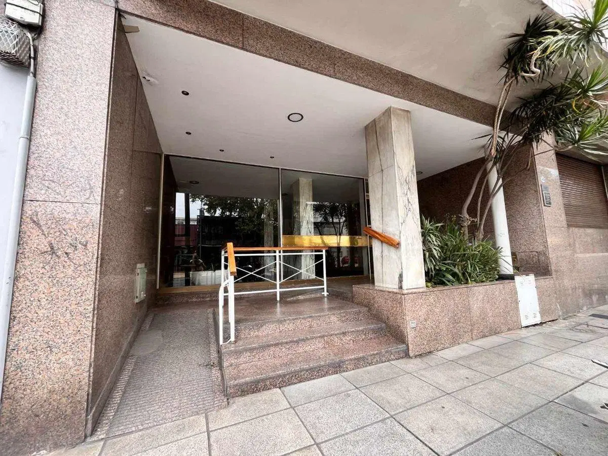 VENTA 3 AMBIENTES EXCELENTE ESTADO APT. CREDITO 2