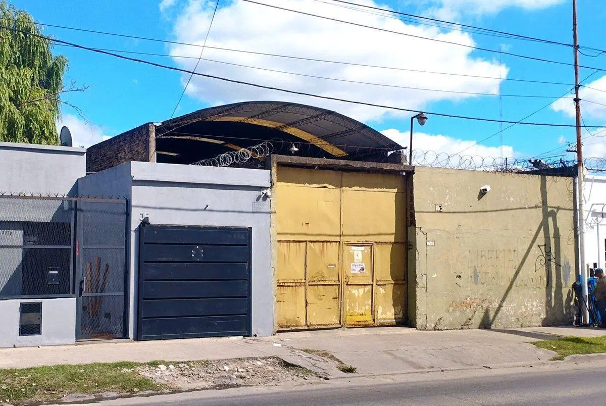 VENTA GALPON/DEPOSITO QUILMES OESTE LA FLORIDA 2