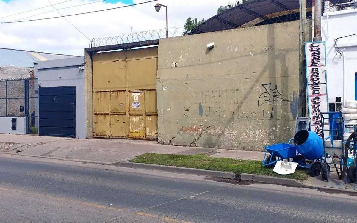 VENTA GALPON/DEPOSITO QUILMES OESTE LA FLORIDA 3