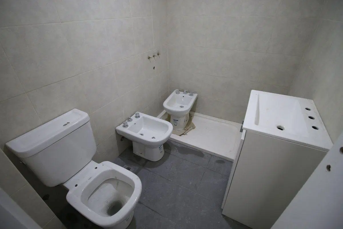 VENTA PH 4 AMB CON PATIO Y TERRAZA EN V. SARSFIELD 2