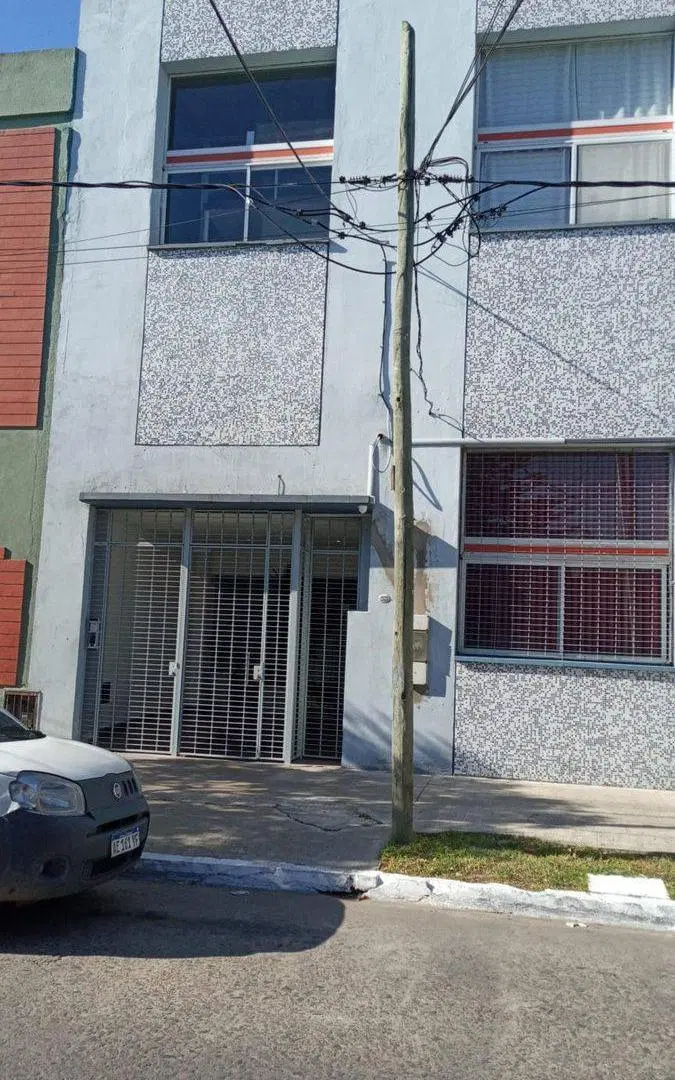 VENTA LOFT 2 1/2AMB-M.PEDRAZA 2500-LANUS-CON RENTA 3