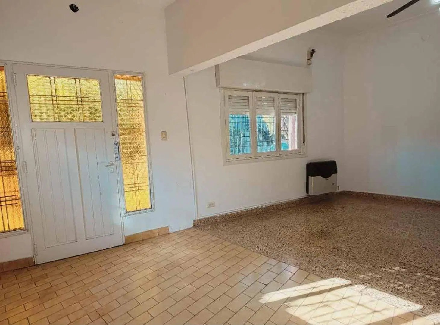CASA 3 AMBIENTES PARQUE PARRILLA COCHERA 5