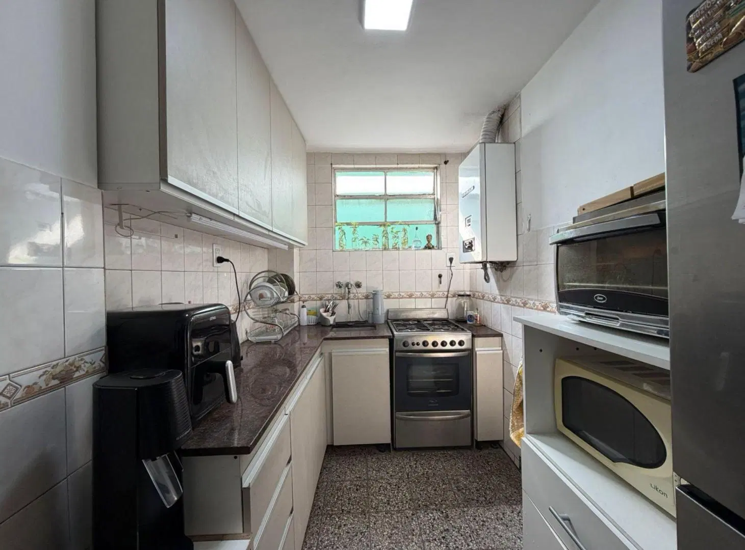 VENTA PH 2 AMB. S/EXPENSAS. C/PATIO.LINIERS 4