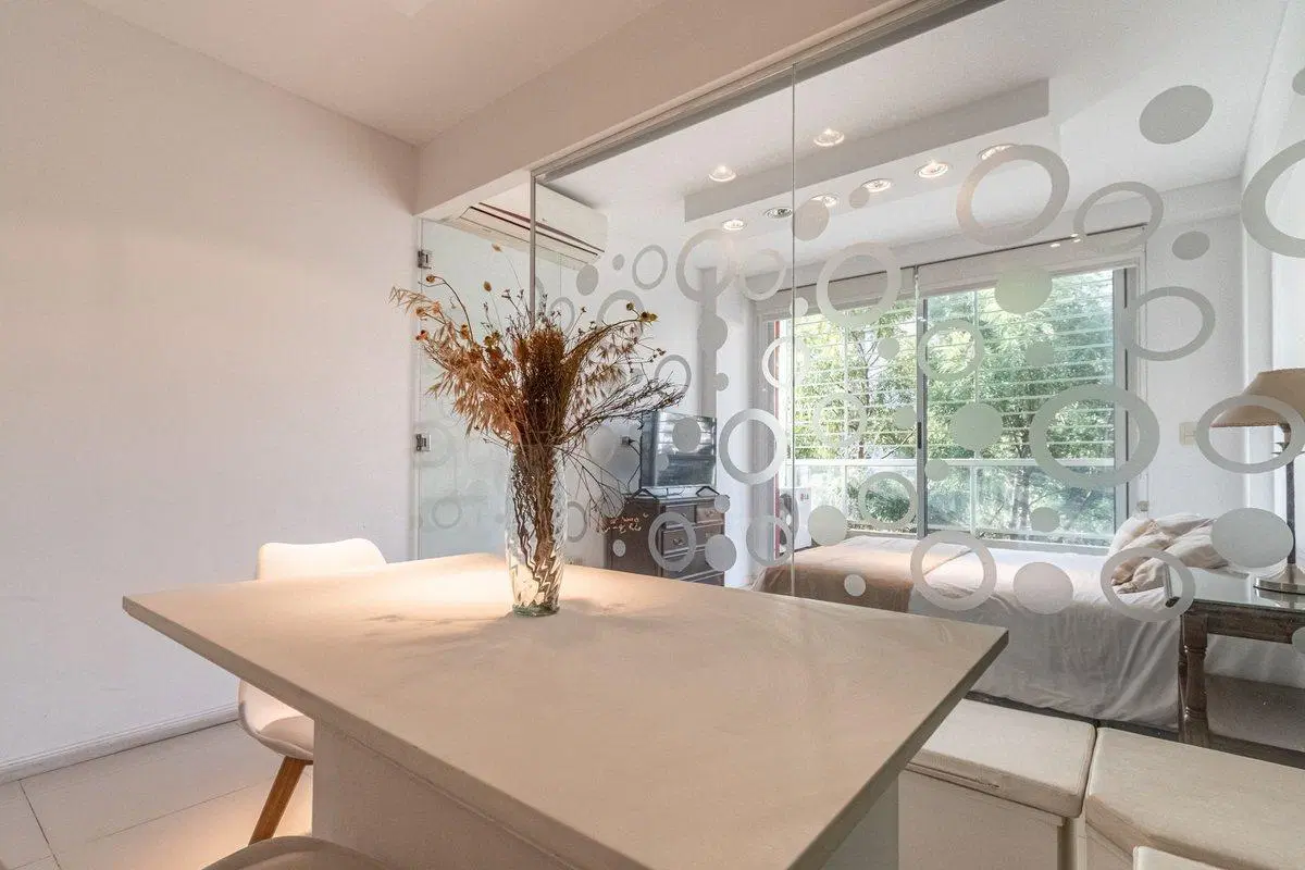 Venta Monoambiente RECOLETA con BALCON Luminoso 3