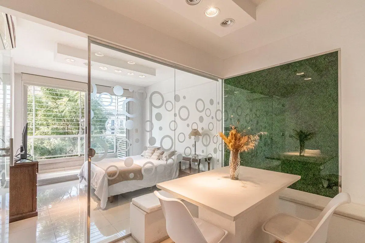 Venta Monoambiente RECOLETA con BALCON Luminoso 4